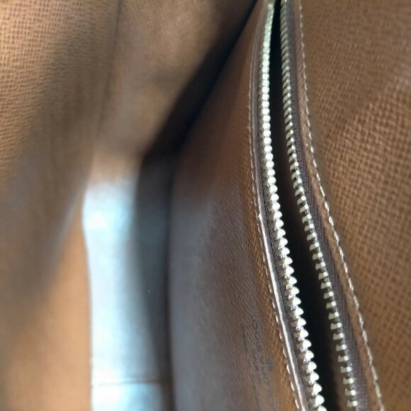 Authentic Louis Vuitton Saint Cloud GM Brown Monogram Shoulder Bag mn600-121325 - Picture 12 of 16